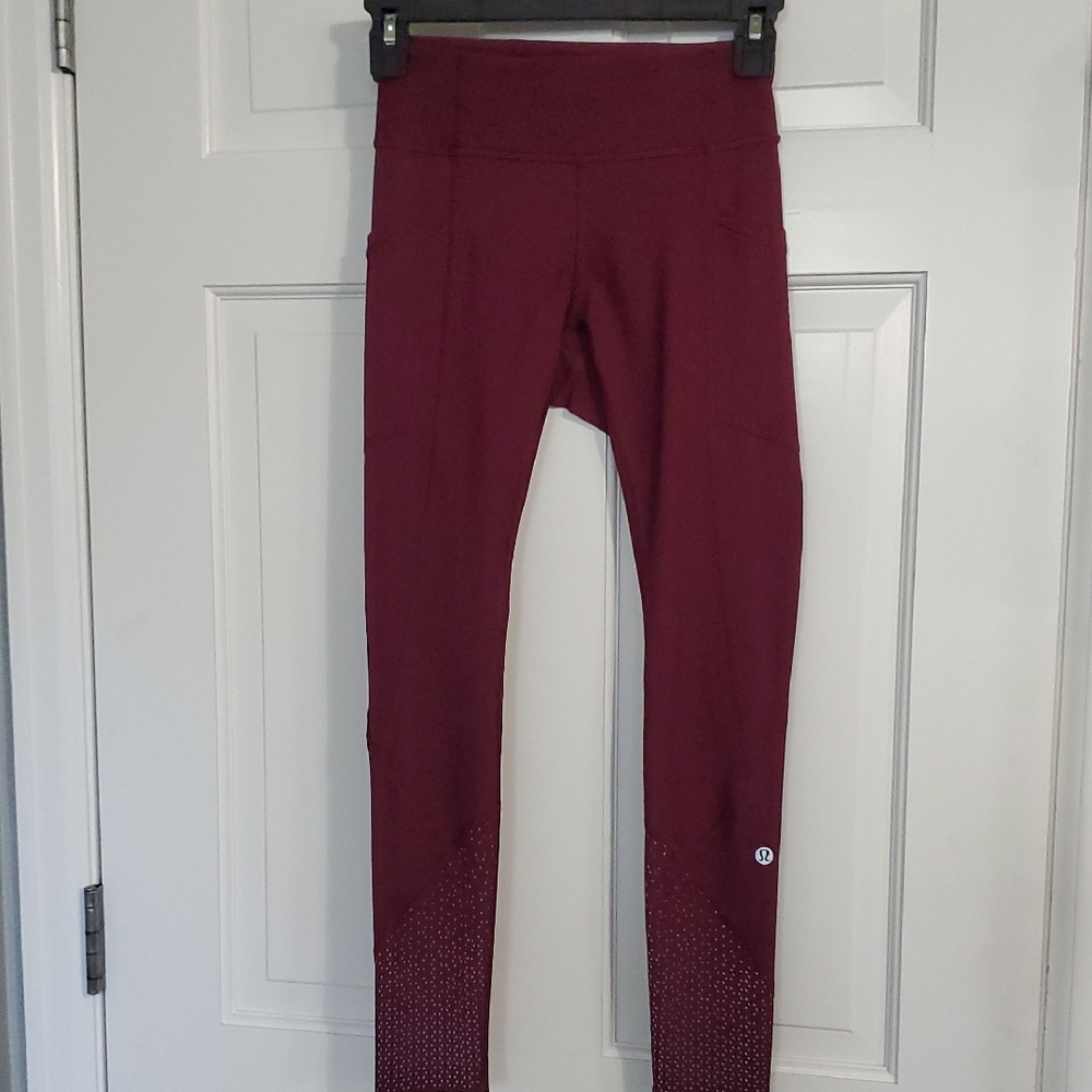 Lululemon Tight Stuff Tight W/pockets 25in Deep Ruby Sz 2 Leggings